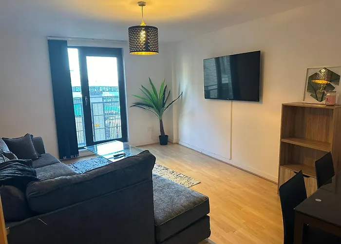 Albert Clock Apartment
